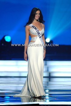 Hoa hậu Hoàn vũ Venezuela bị sát hại dã man