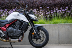 Honda CB750 Hornet vs CB1000 Hornet SP – Hai cá tính, một dòng máu