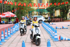 Honda khởi động khóa bồi dưỡng kiến thức pháp luật và kỹ năng lái xe gắn máy an toàn cho học sinh