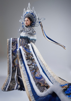 Kiều Duy suýt khóc trước khi thi National Costume ở Miss International 2025