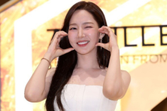 “Mỹ nhân không tuổi” sắp kết hôn với đại gia: Phương pháp rửa mặt lạ lùng, mê ăn hai món “rẻ bèo” để giữ dáng