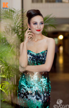 Ngọc Diễm lộng lẫy trong đêm chung kết hoa hậu Dân tộc