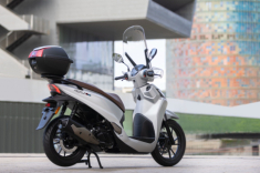 Ra mắt Kymco People R Hybrid 125 - ‘Kẻ gạt giò’ Honda SH125i tại lục địa già!
