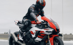 Ra mắt Yamaha YZF-R1 2026: Khi tốc độ và di sản gặp nhau ở cột mốc 70 năm