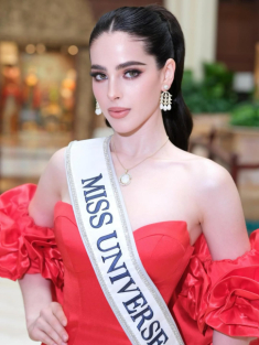 Thí sinh Miss Universe 2025 bật khóc, bỏ về sau khi bị ông Nawat mắng thẳng mặt