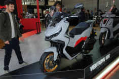 Thương hiệu xe máy Ý vừa gây bất ngờ với 2 mẫu xe tay ga giá rẻ tại EICMA 2025