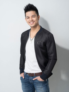 Trọng Hiếu Idol hút khán giả bằng nụ cười “nam châm”