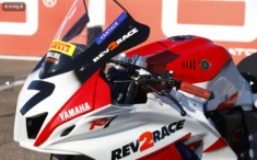 Yamaha R7 ‘độc bản’ với lớp áo OW02 – ký ức sống lại trên đường đua