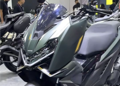 Zontes 150X ra mắt: Nhẹ hơn PCX tận 25kg, tăng tốc nhanh như xe 250cc và có nhiều trang bị khủng!