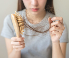 Chị em tóc rụng như “lá mùa thu” phải thử 9 bước “cứu tinh” này, làm xong tóc chắc khỏe, suôn mượt hơn hẳn