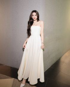 “Dâu hào môn” Đỗ Thị Hà đeo phụ kiện gần 1 tỷ đồng