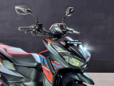 Bạn có thể lắp ghi đông trần của Honda Vario 125 Street lên mẫu xe Vario cũ không?