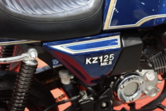 Biến Honda Monkey 125 thành Kawasaki Z2 