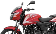 Giá chỉ ngang Honda Wave RSX - Mẫu xe côn tay mới của Bajaj có gì để thu hút AE mê xe?