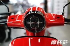 Hình ảnh thực tế Honda NS150LA bản Tết Nguyên Đán - Lớp sơn đỏ đẹp dữ thần!