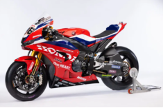 Honda Fireblade WorldSBK 2026 - Khi HRC đổi gió cả màu sơn lẫn con người