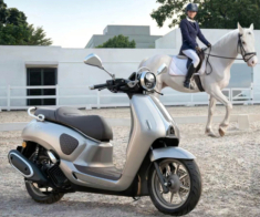 Honda ra mắt xe ga cổ điển 150cc mới: Có radar, màn TFT, ABS 2 kênh mà giá chỉ 50 triệu đồng!
