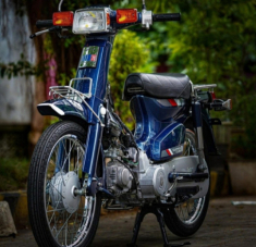 Honda Super Cub 82 biển 3 số 999 được trả 150 triệu đồng - Chủ xe vẫn lắc đầu!