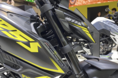 Kẻ phá giá Voge R125S rẻ gần một nửa xe Nhật - Dáng streetfighter dữ dằn như KTM Duke