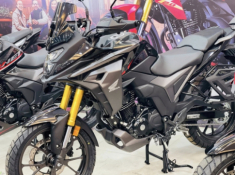 NX200 ‘át chủ bài’ Adventure mới của Honda: LED toàn xe, HSTC, màn hình TFT 4,2 inch