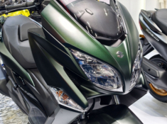 Suzuki Burgman 400 2026 ra mắt: Đổi màu bên ngoài và có nhiều nâng cấp ở bên trong