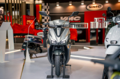 SYM ECHS 125 mẫu xe ga có cốp to như LEAD - Đi 100 km chỉ với 1,9 lít xăng!