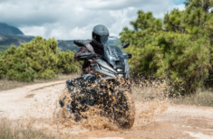 Voge SR450X: Xe tay ga nhưng tính cách như xe mô tô? Anh em thấy sao?