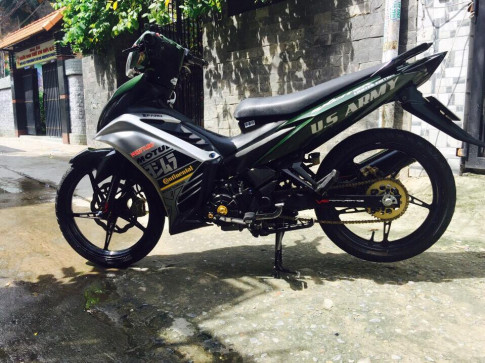 Sơn xe máy Exciter 135 2011 màu trắng cực đẹp  SƠN XE GIÁ RẺ