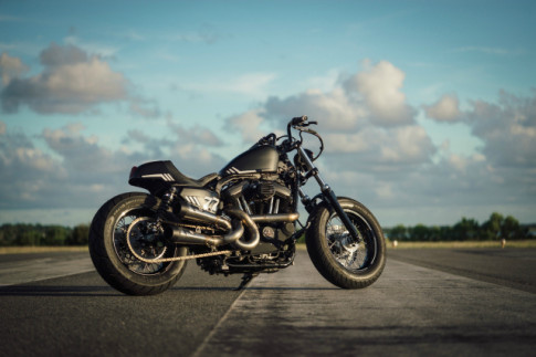 Harley Davidson Sporter bản tùy chỉnh đặc biệt mang tên ‘The 77 Special’