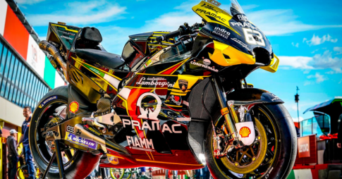 [MotoGP] Pramac Ducati ra mắt xe đua mới chào mừng nhà tài trợ Lamborgihini