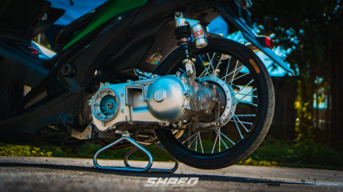 Yamaha Aerox độ: biến thể mới với dàn chân đẹp khủng khiếp của biker nước bạn