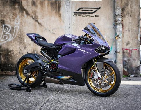 Ducati Panigale 899 độ đặc trưng với phong cách tím khoai môn